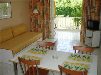 Ostria Apartments  Λίμνη