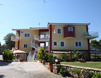 Ενοικιαζόμενα Δωμάτια Irida Resort Κυπαρισσία