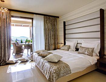 Sivota Diamond Spa Resort Deluxe Villa υπνοδωμάτιο Σύβοτα