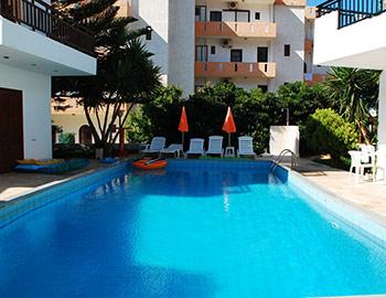 Sirocco Apartments  Χερσόνησος