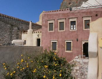 Goulas Traditional Guesthouse