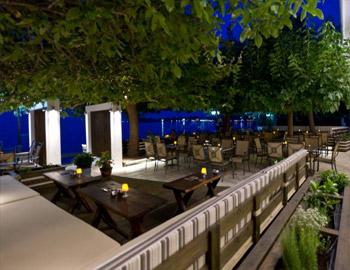 Dimitropoulos Apartments Εστιατόριο Διακοφτό Dimitropoulos Apartments Εστιατόριο Διακοφτό