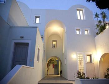 Ενοικιαζόμενα Δωμάτια Atrium Villa Φηρά